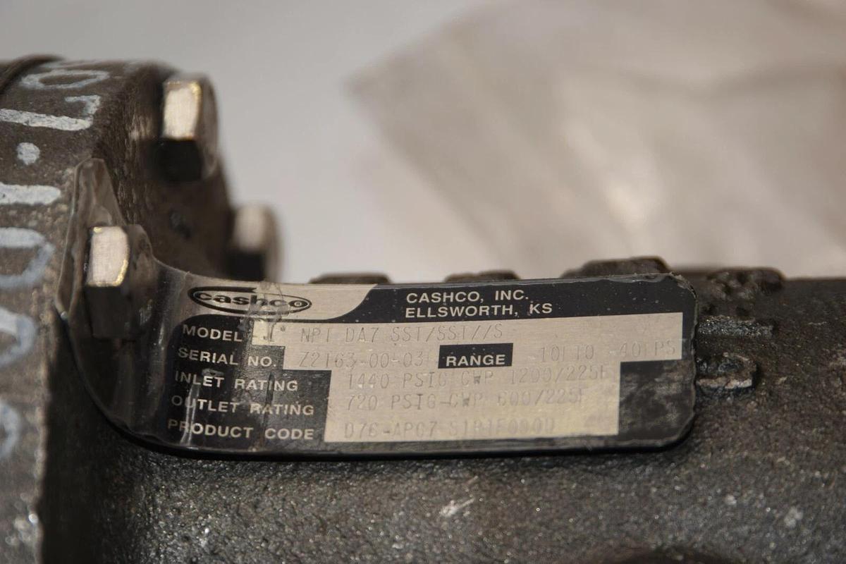 (NEW) CASCHO DA7 SST/SST//S 1" NPT 1440psig Pressure Regulator