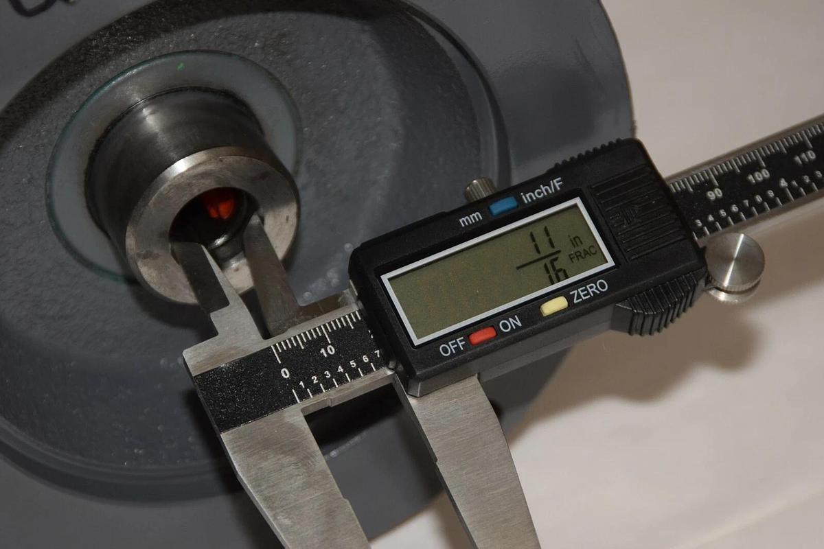 BOSTON GEAR F623B-100-B5 F623B100B5 100:1 1" Shaft Gear Box Speed Reducer NEW