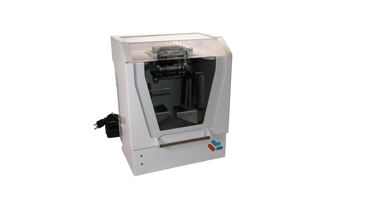 Used Precision Nanosystems Microfluidic Instrument NanoAssemblr BT NA-1.5-76 24Vdc
