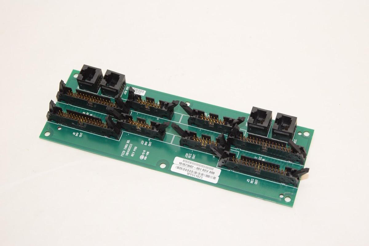 (NEW) EATON 118400253 Rev P00 Feed Thru Board