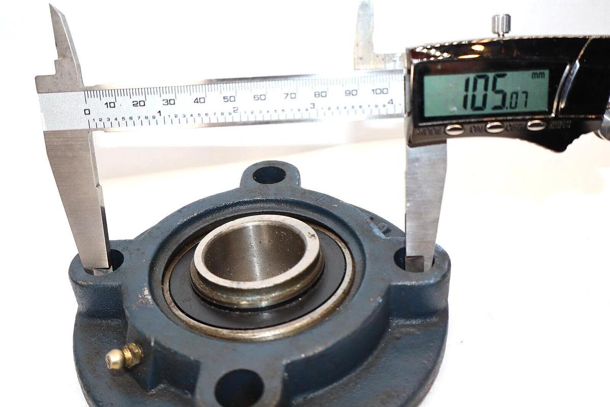 (NEW) NBR FC207 , FC 207 4-Bolt Flange Bearing