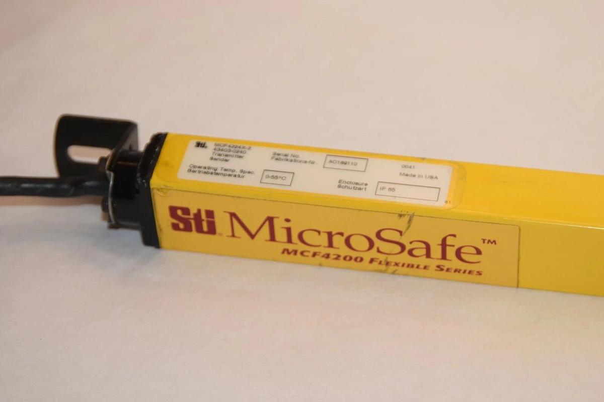 Used STI MICROSAFE Transmitter Light Curtain MCF4224X-2 MCF4224X2