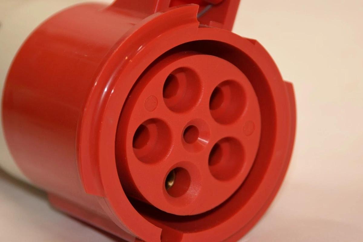 Used WALTHER 361 63A-6h 63A 400V Female Plug Receptacle