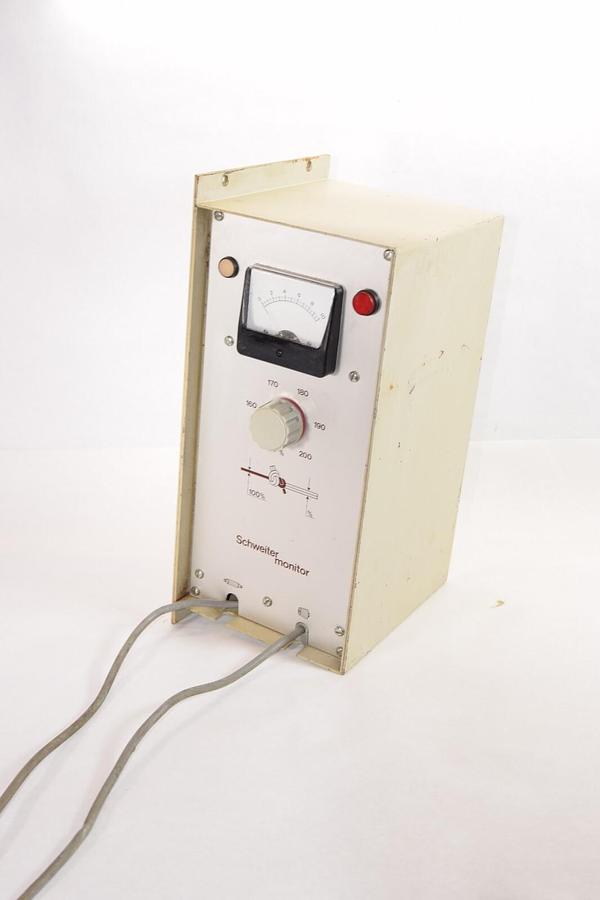 Used SCHWEITER 311.81610 311 81610 31181610 220V 50/60 Monitor