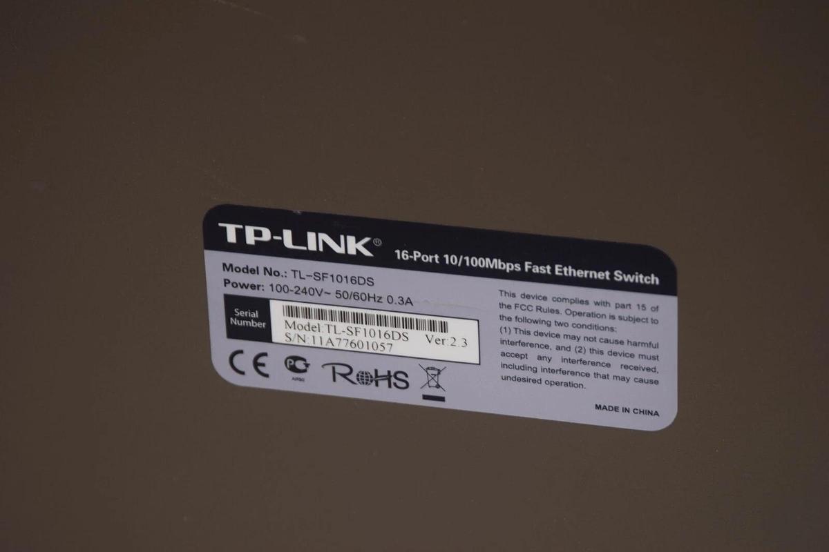 Used TP-LINK TL-SF1016DS 100-240V 50/60Hz 0.3A 16-Port Fast Ethernet Switch