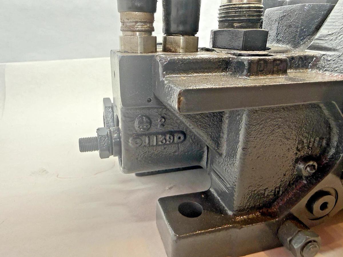 Used Altec Vermeer Prince Hydraulic Valve 1 Spool Valve block 1139 DB8505-800 AE21
