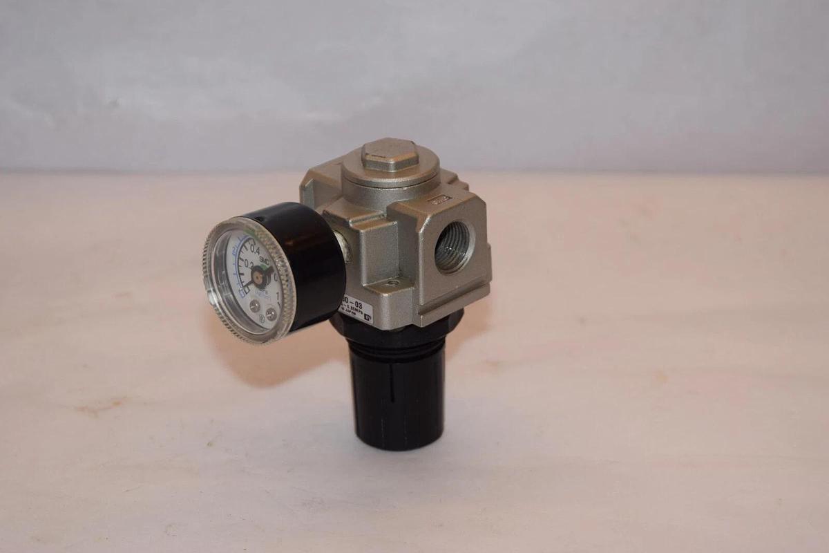 Used SMC AR2500-03 0.05-0.85MPa Regulator With Gauge 0-1MPa