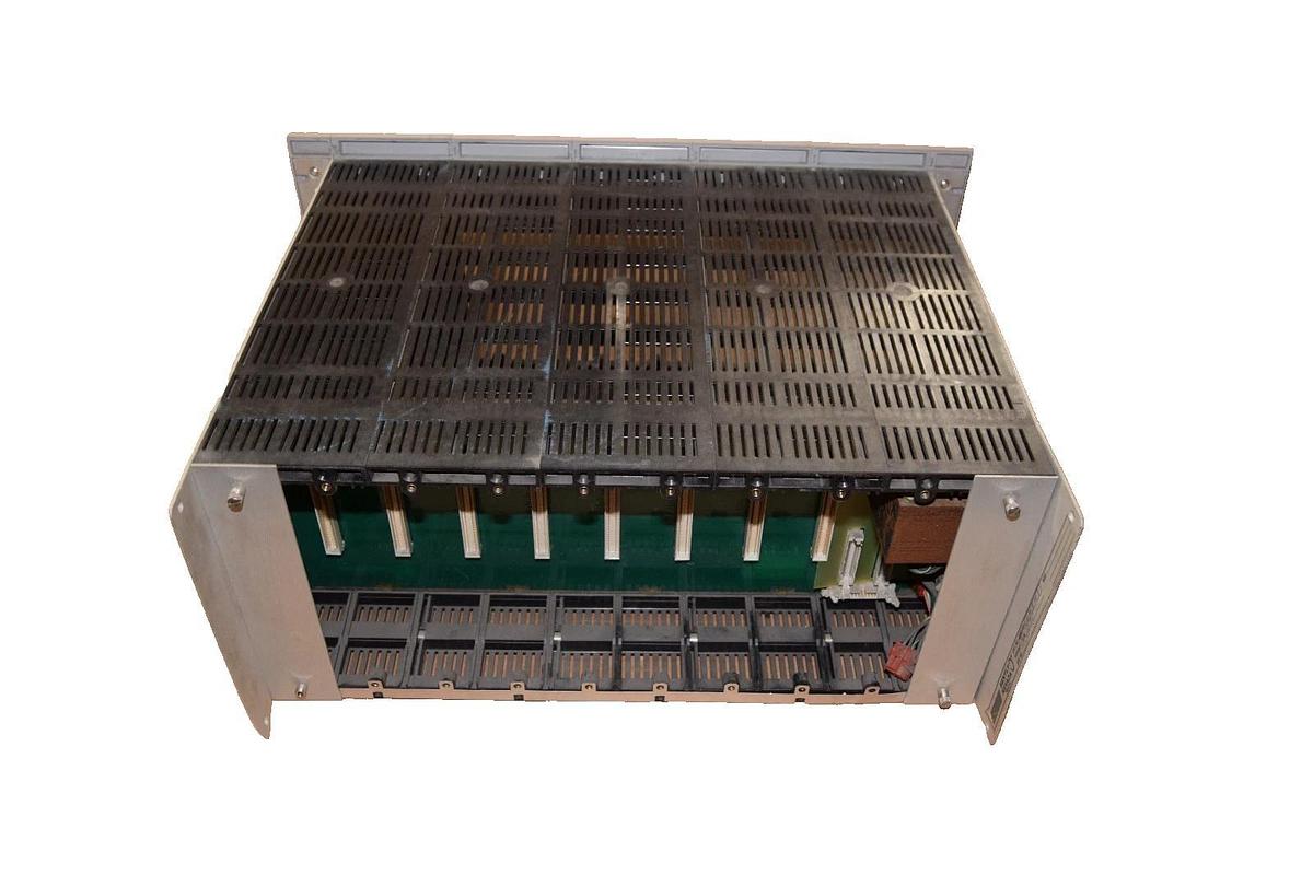 Used Bently Nevada 3300/05-24-00-00 10-Slot Rack Chassis 330005240000