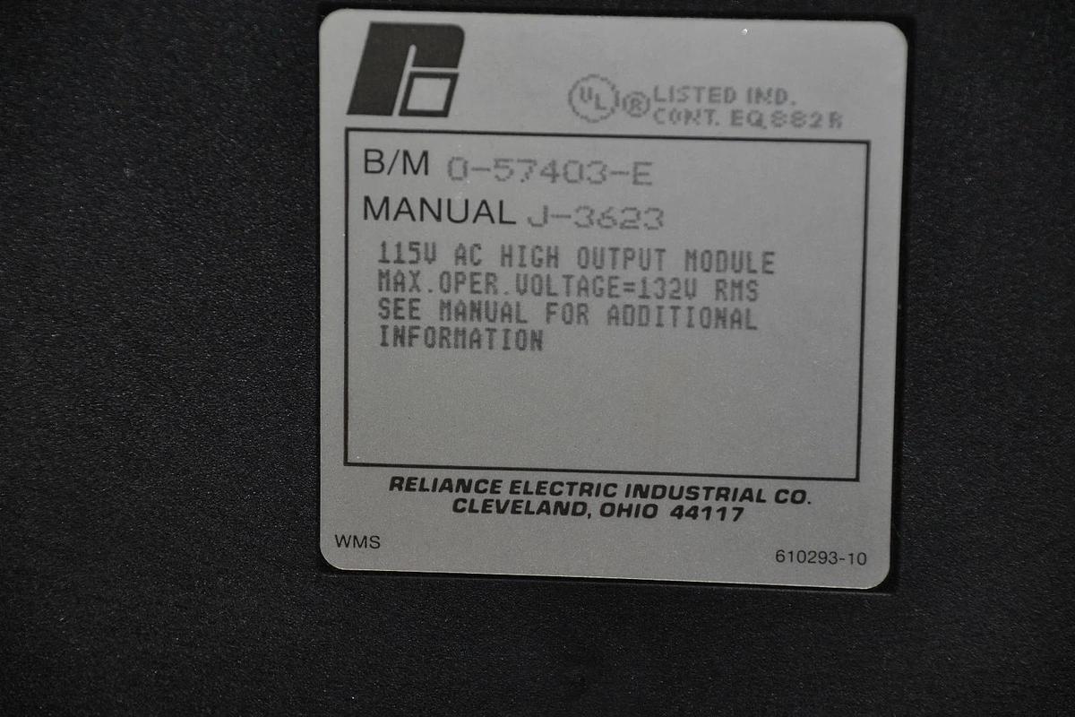 Used RELIANCE ELECTRIC 115 V AC OUTPUT MODULE 0-57403-E 0 57403 E 57403-E 57403E