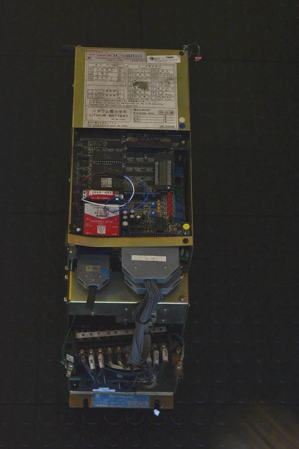 Used Yaskawa ServoPack Servo Controller Drive CACR-SR44TZ0SFY01A CACR-SR44TZ9SFY01A