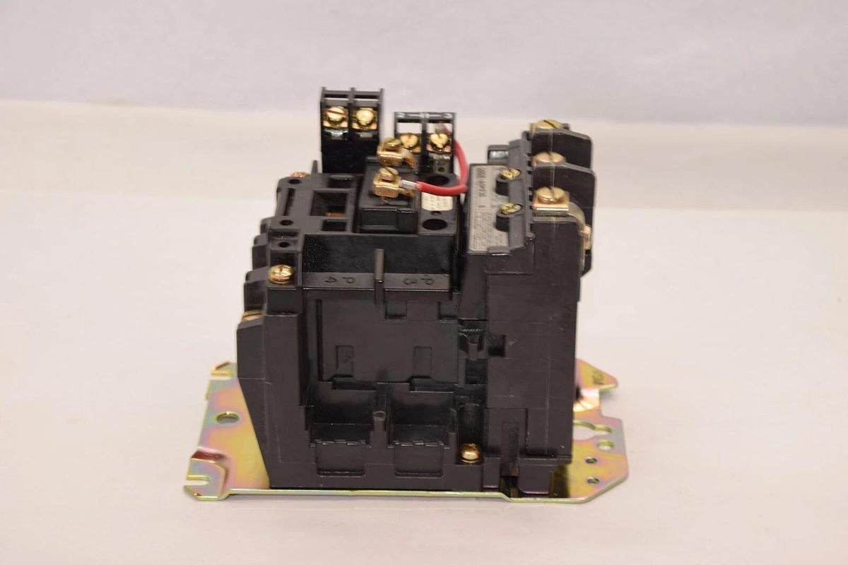 (NEW) ALLEN BRADLEY 500F-A0*930 Series B Size Sz 0 115-120V Coil