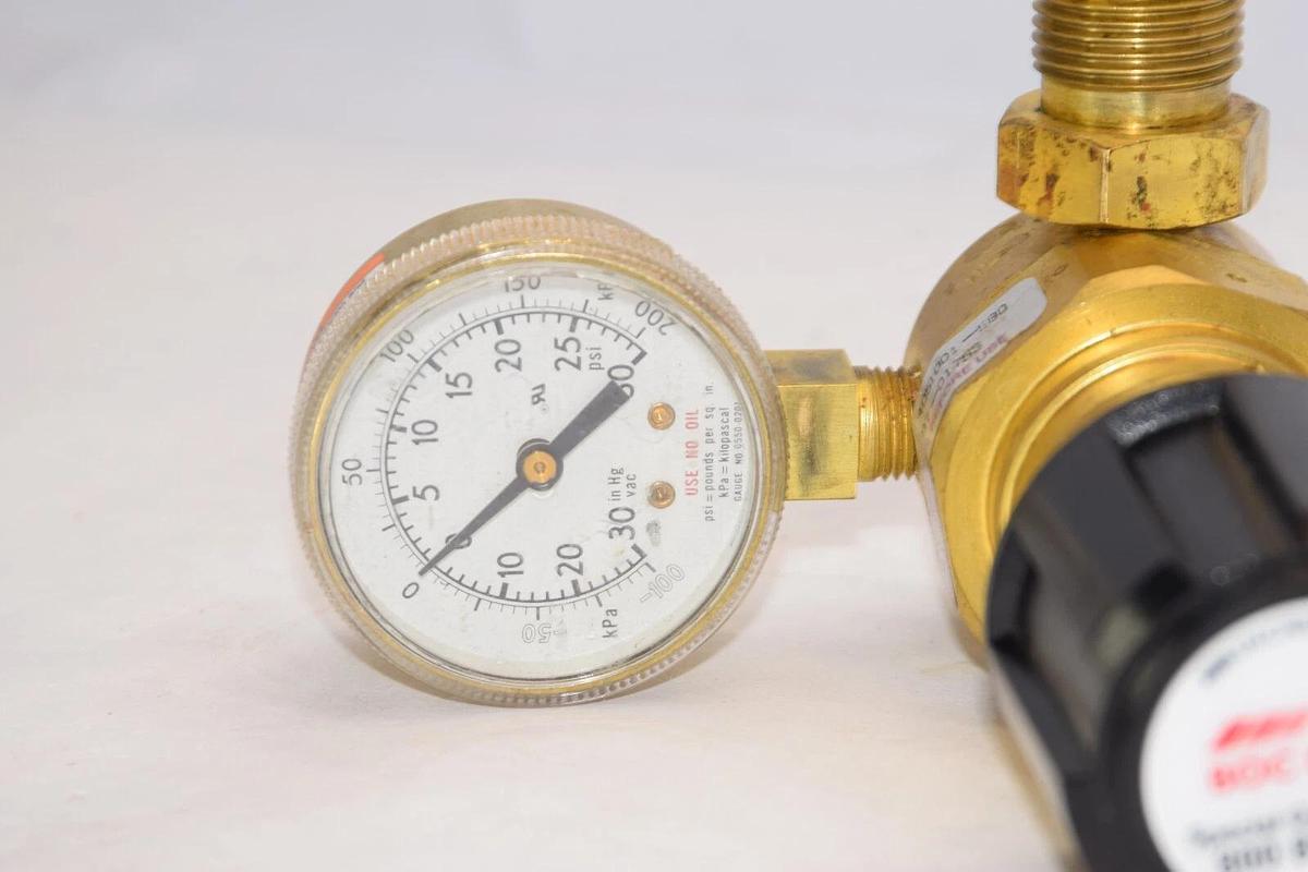(NEW) BOC GASES 4051001-580 Pressure Regulator