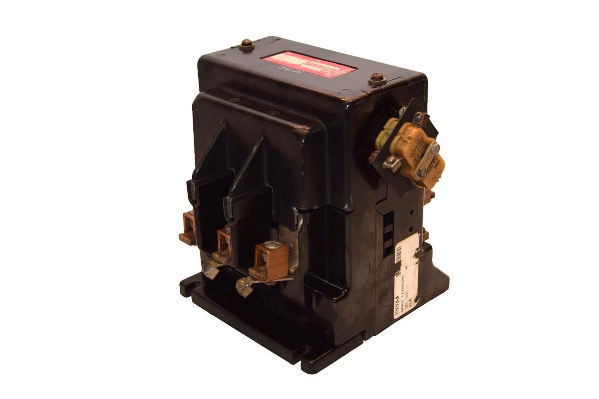 Used Ward Leonard Electric 5003-3001-11 , 5003300111 Size 3 110/120V Coil Contactor