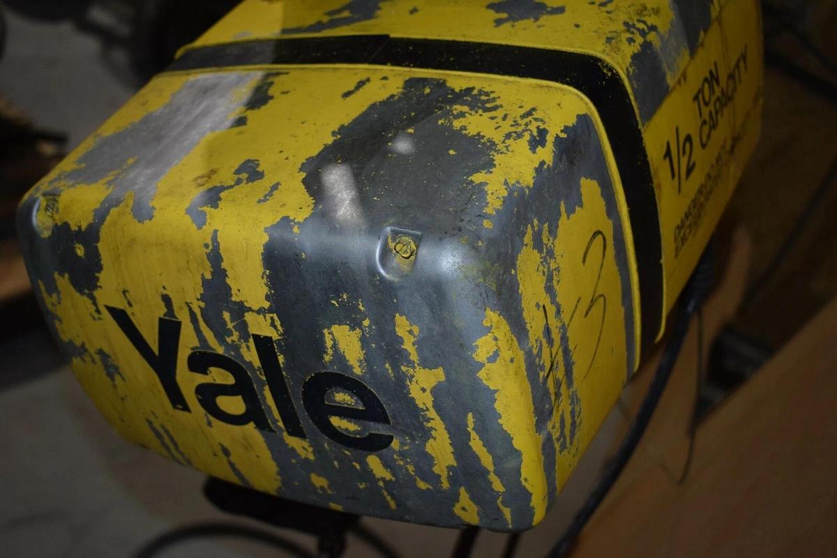 Used YALE 1/2 Ton Electric Chain Hoist KEL1/2-17LG15S1 1000lb 230/460v 3ph Trolley