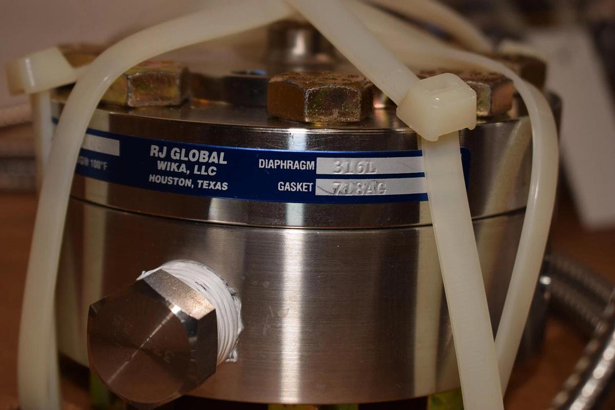 Honeywell STR800 DP Remote Seal ST800 YSTR82D-21CC5B0-(YYY)JBC(Y)S(Y)-B   (NEW)