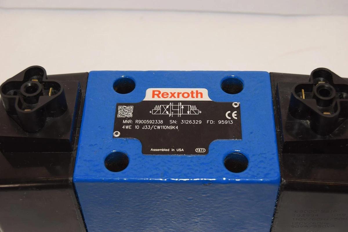 Rexroth Valve 4WE 10 J33/CW110N9K4 R900592338 Solenoid Directional (New)