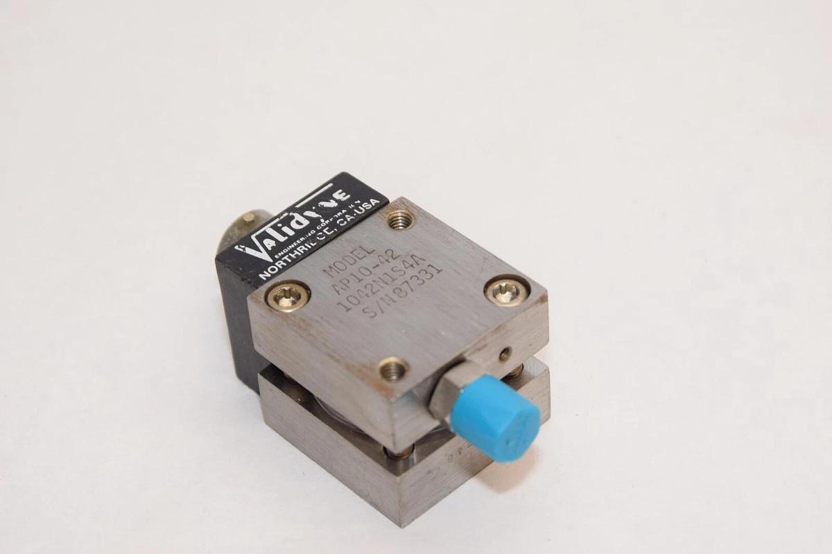 (NEW) VALIDYNE AP10-42 1042N1S4A Pressure Transducer