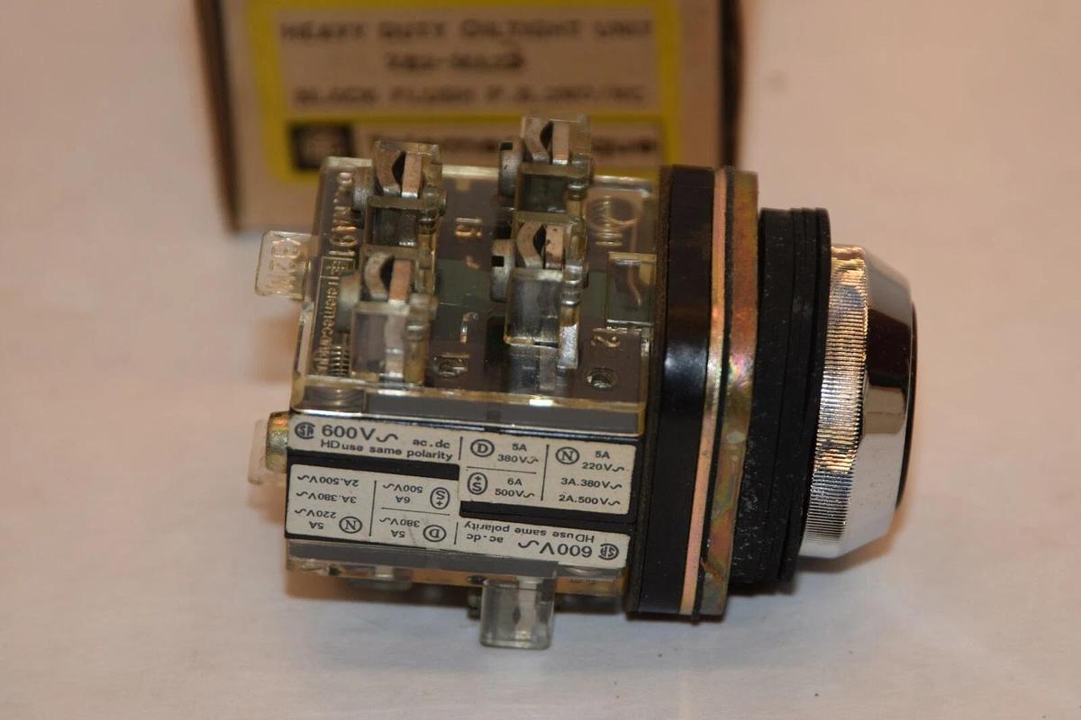 (NEW) TELEMECANIQUE XB2-MA22 XB2-MA23 Black Flush Oiltight Push Button Unit