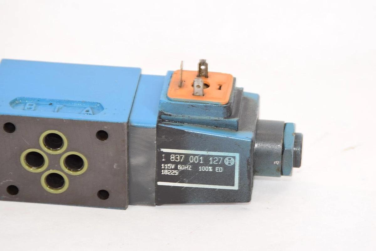 Used BOSCH 081WV06P1V112WS115/60B0 4600psi Solenoid Valve