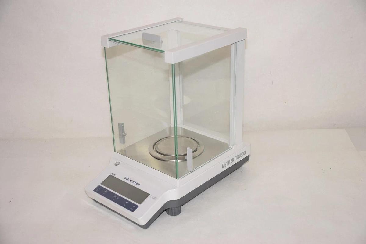 (NEW) METTLER TOLEDO ME204 12-0.84A Analytical Balance Scale