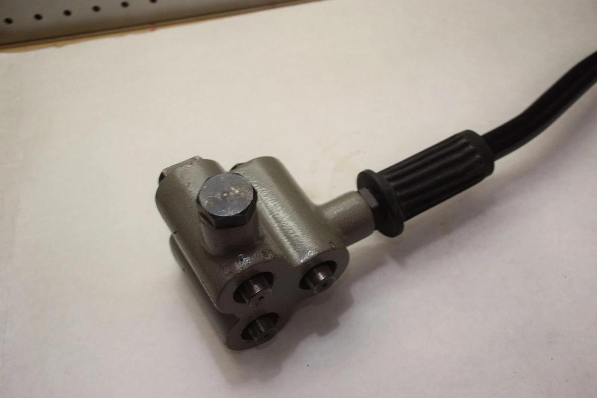 Used Taylor Pneumatic Concrete Scaling Hammer T-7604A T7604A