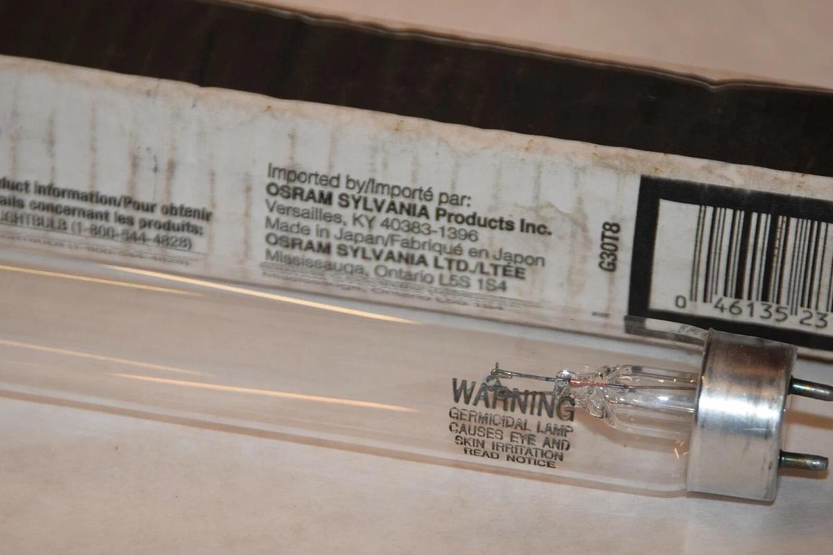(NEW) SYLVANIA G30T8/RG3 G30T8 30W 36" Length Replacement Bulb
