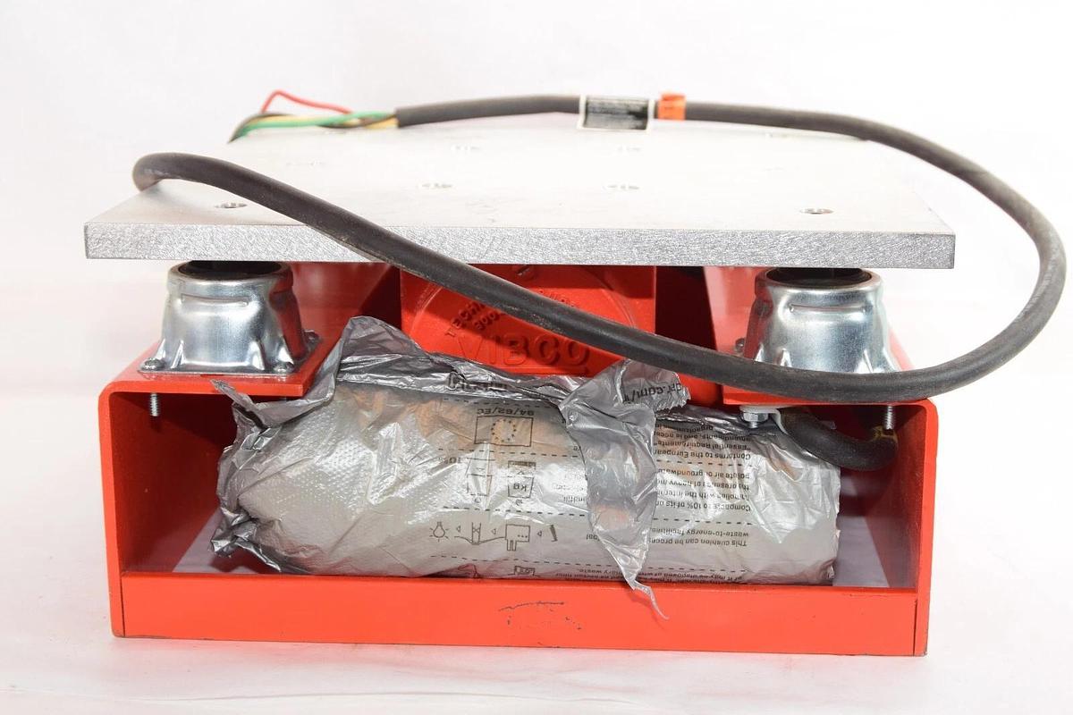 Used VIBCO Vibrating Vibrator Table US-TT-12X12  2P-75-3-230V