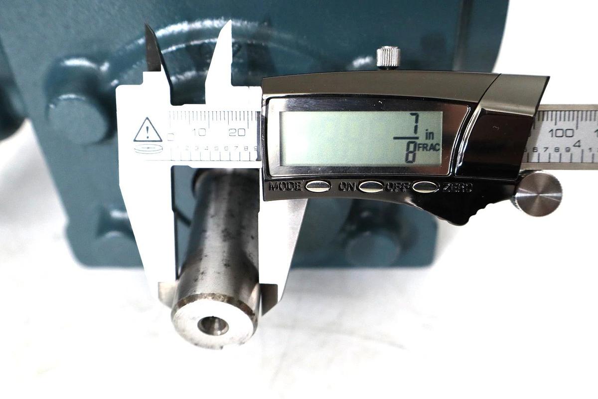 Refurbished Dodge Tigear Gear Box Speed Reducer 17Q15R56 1.27hp 1750rpm 7/8" Shft 15:1 Ratio