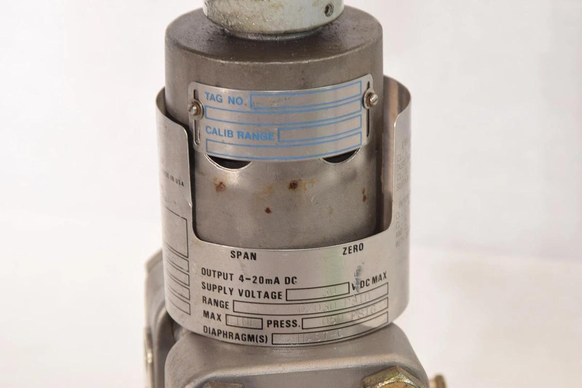 Used SCHLUMBERGER PDH3000-030-22-11-XX-XX-13 30Vdc 0/030 PSID Pressure Transmitter