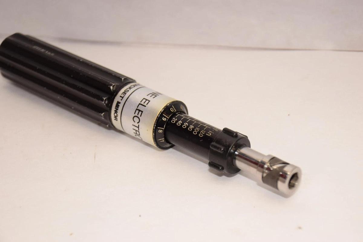 Used CRANE ELECTRONICS 10-120 OZF-IN Torque Screwdriver / Driver