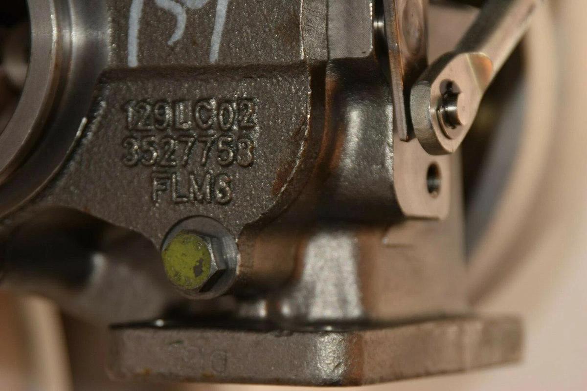 (New) Holset Nos OEM Cummins Holset Turbo 3527758 FLM6 5321910 H100654032