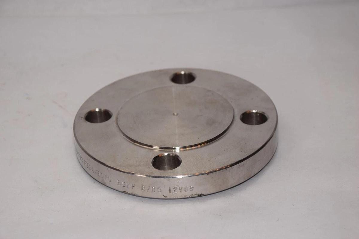Used TUBE-LINE A182/SA182 F304/304L 1-1/2" Stainless Steel Sanitary Flange