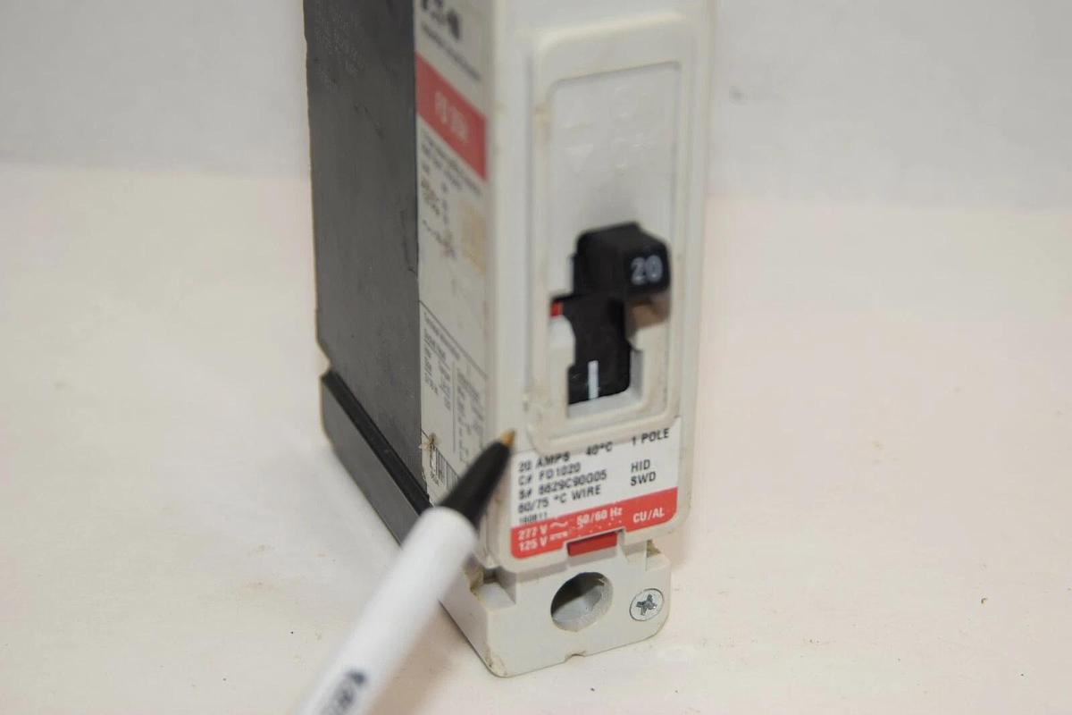 (NEW) EATON CUTLER HAMMER HFD1020 20A 20 Amp 20 A 1P 277V Circuit Breaker