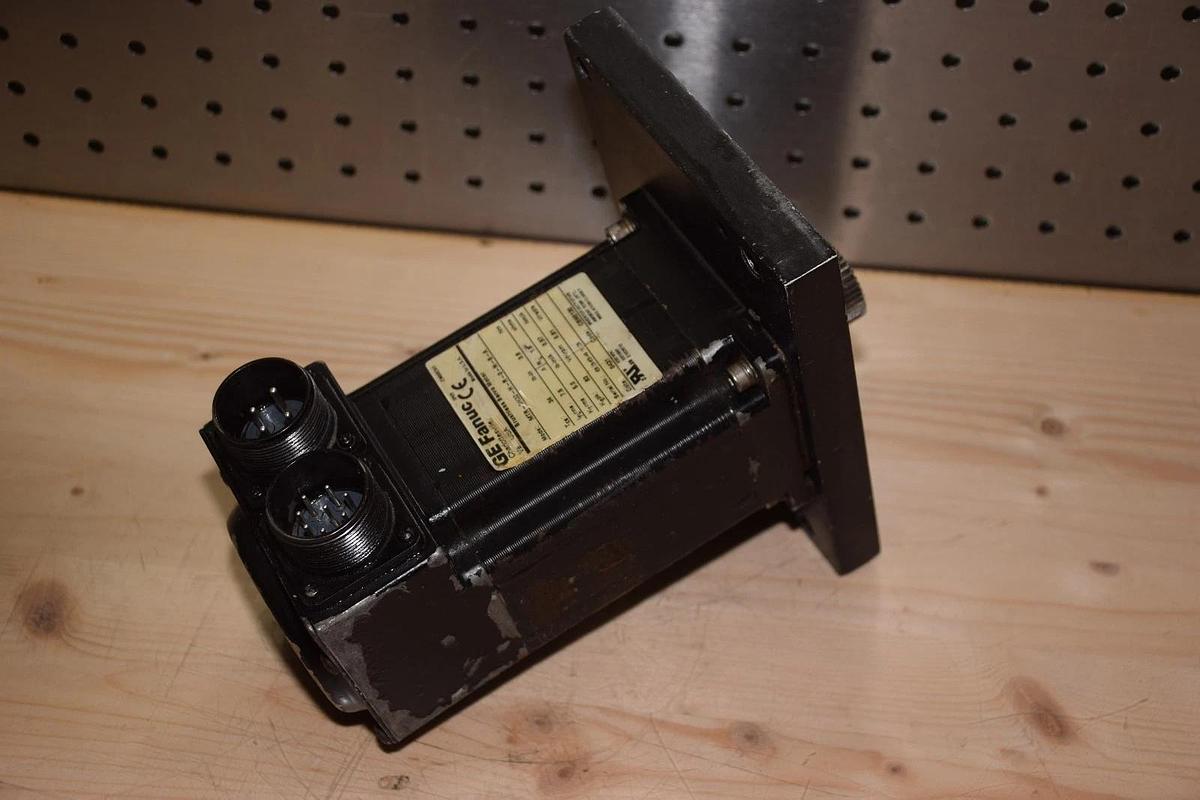 Used GE FANUC BRUSHLESS SERVO MOTOR MTR-3N32-H-R-0-N-S-A