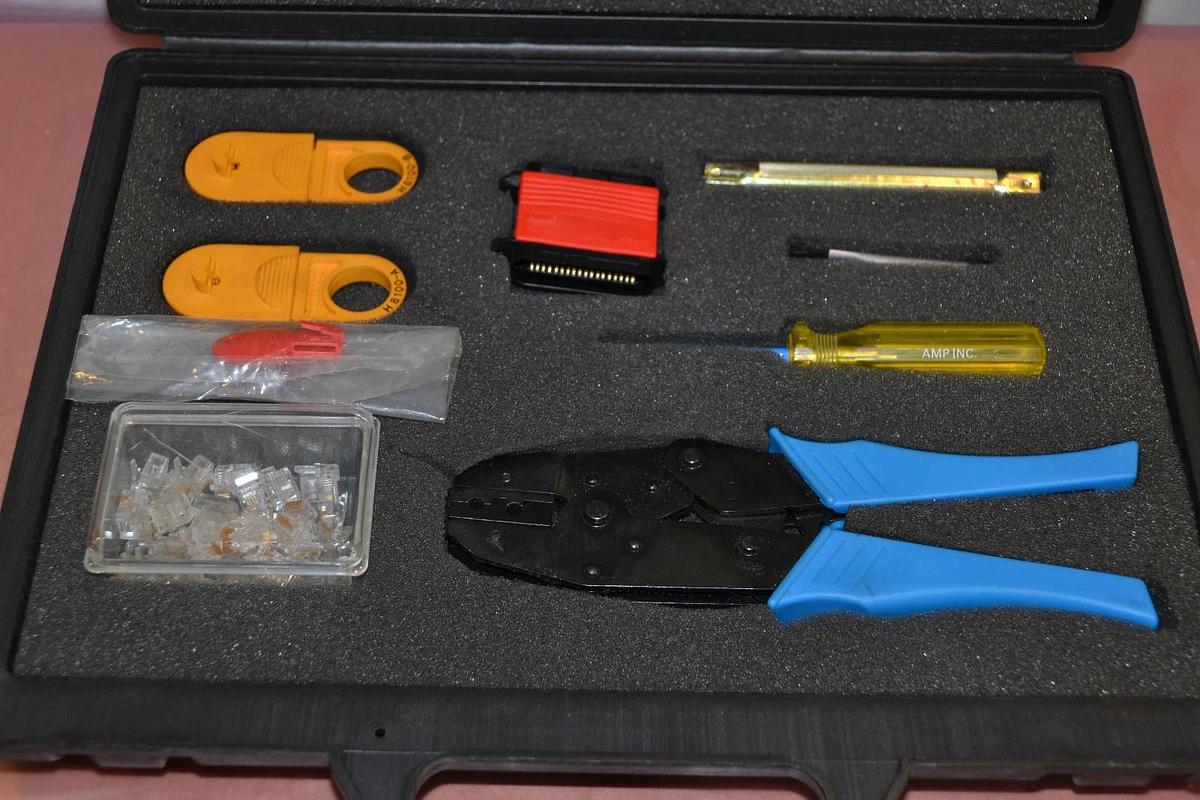 Used AMP TOGGLE DIGITAL CRIMPER KIT H3103 H3101 H8100-A H8100-B