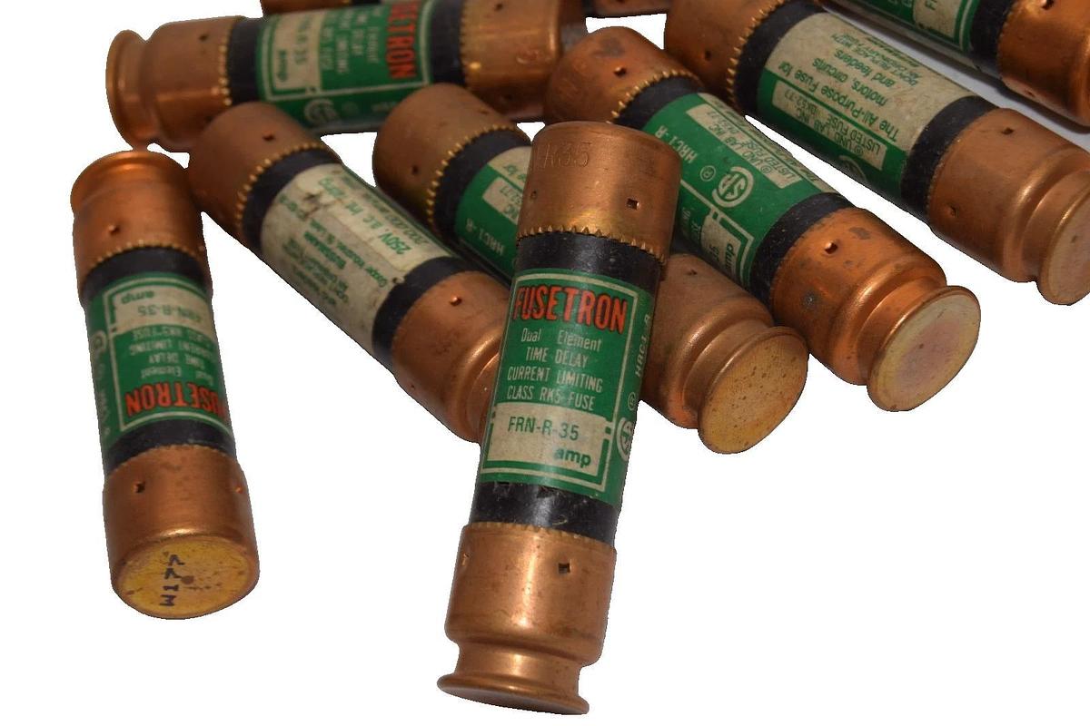 Fusetron FRN-R-35 , FRNR35 35A Amp Time Delay Fuse (New - Lot of 10)
