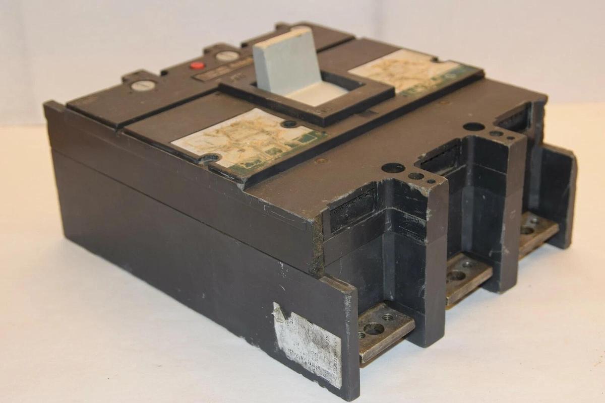 Used GE General Electric Circuit Breaker TJJ436400  ?, 400A 400 Amp A 600VAC 3 Pole