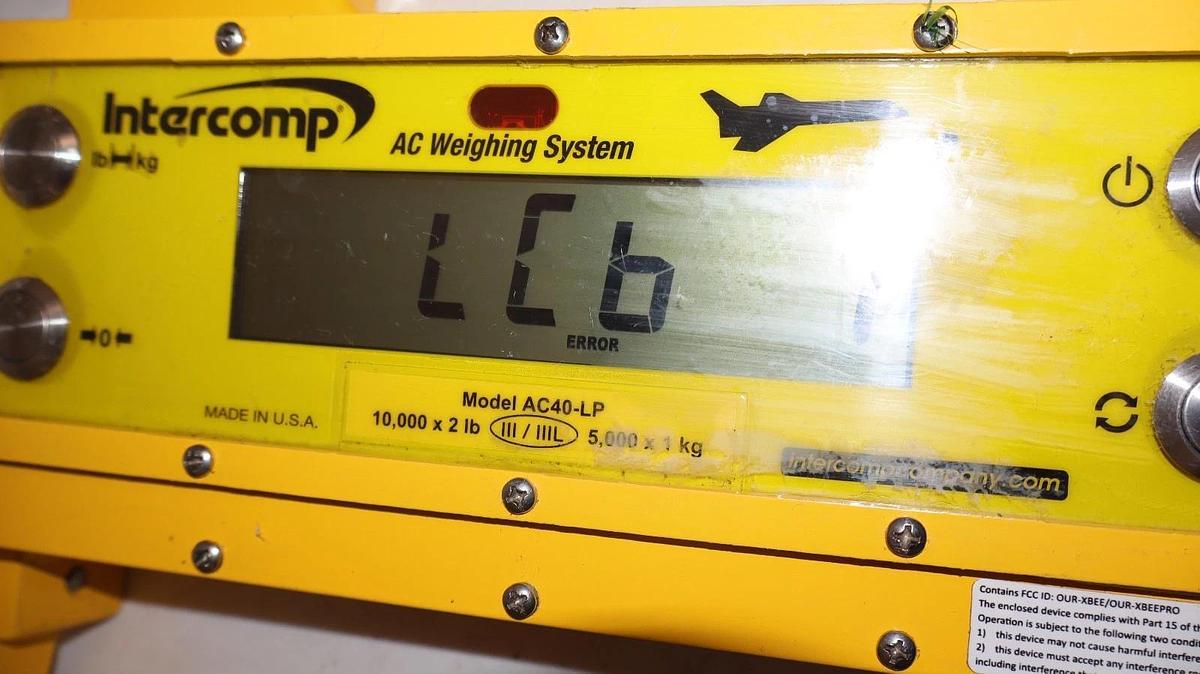 Used Intercomp Low-Profile Aircraft Scale AC40-LP 10,000 X 2lbs 144042 5,000 x 1kg