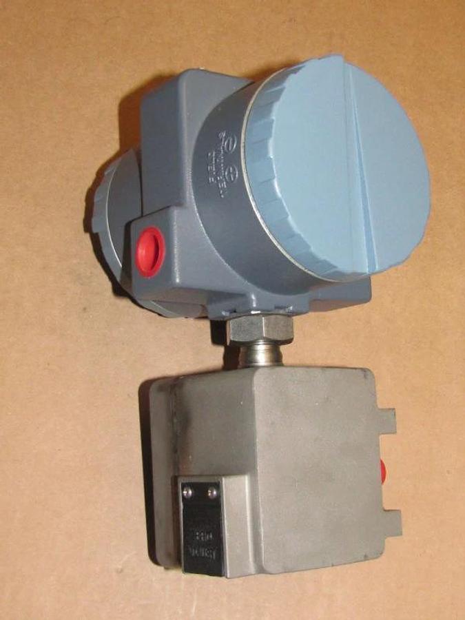FOXBORO Electronic Transmitter 821GH-ISCH2-M NEW