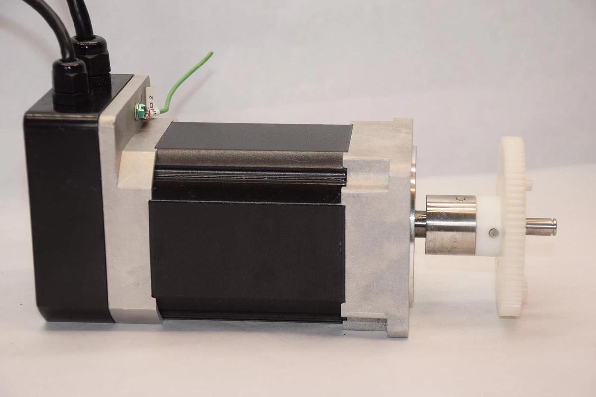 Used Ametek Servo Motor EC083A-60C0-A12 EC083A60C0A12 11313034