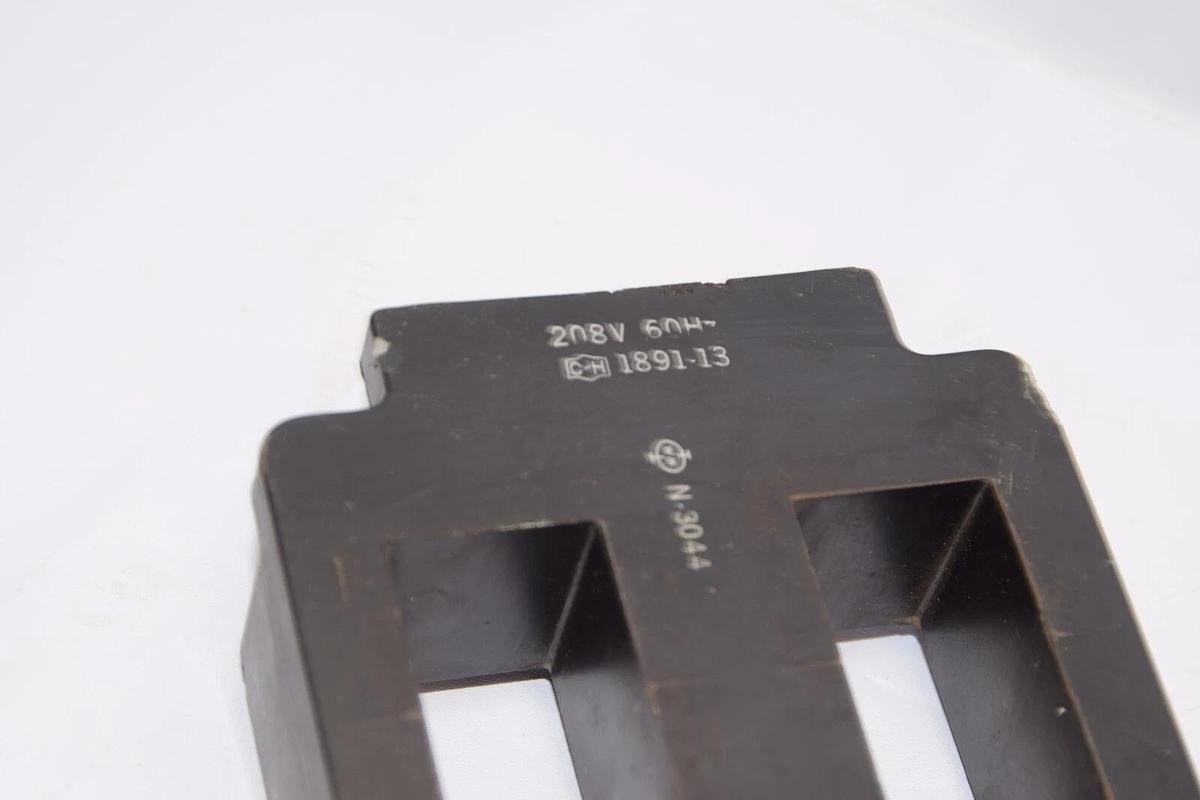 Used CUTLER HAMMER 1891-13 208V 60Hz Coil *Chip Tab*