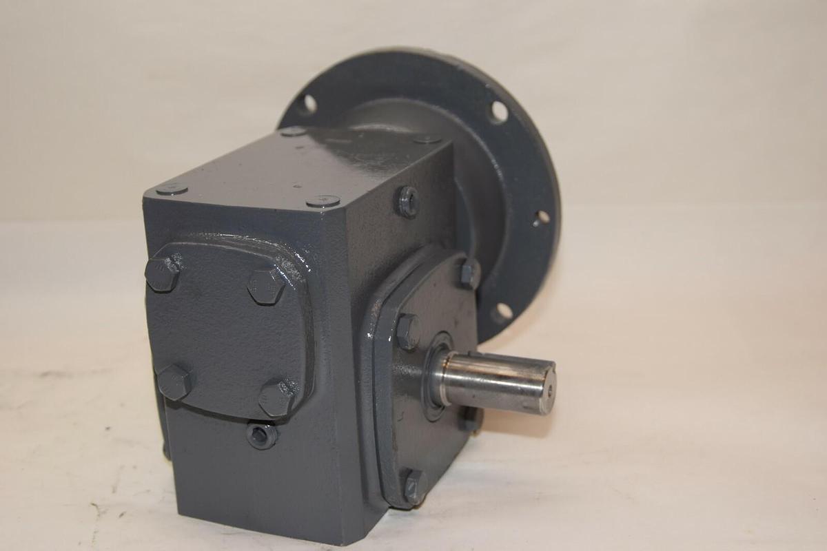 (NEW) STERLING ELEC. 2175BQ010562 10:1 7/8" Shaft Gear Box / Speed Reducer