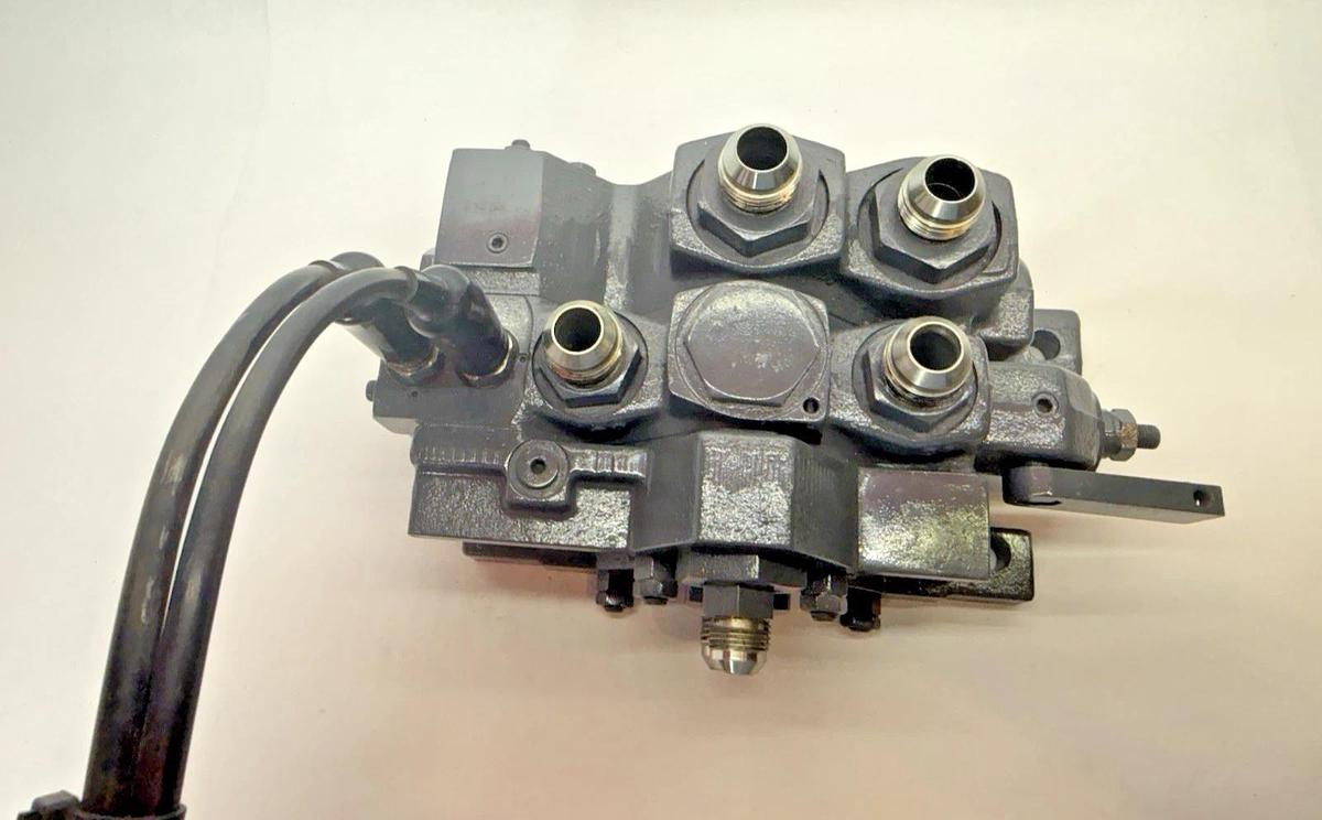 Used Altec Vermeer Prince Hydraulic Valve 1 Spool Valve block 1139 DB8505-800 AE21
