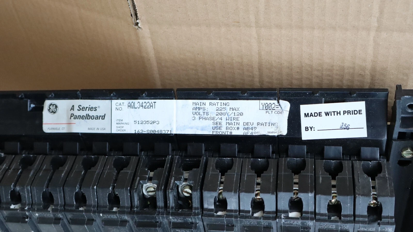 Used General Electric 225A GE A Series Panelboard Interior AQL3422AT 208y/120 3ph 4w