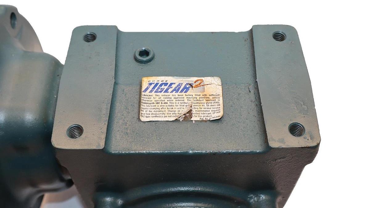 Refurbished Dodge Tigear 2 202Q18R56 18:1 Ratio 1" Shaft Gear Reducer