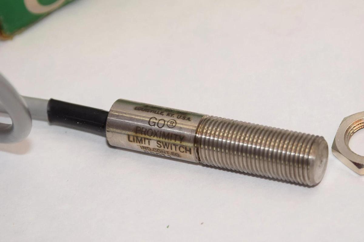 (NEW) GO 713460 88011 Proximity Limit switch