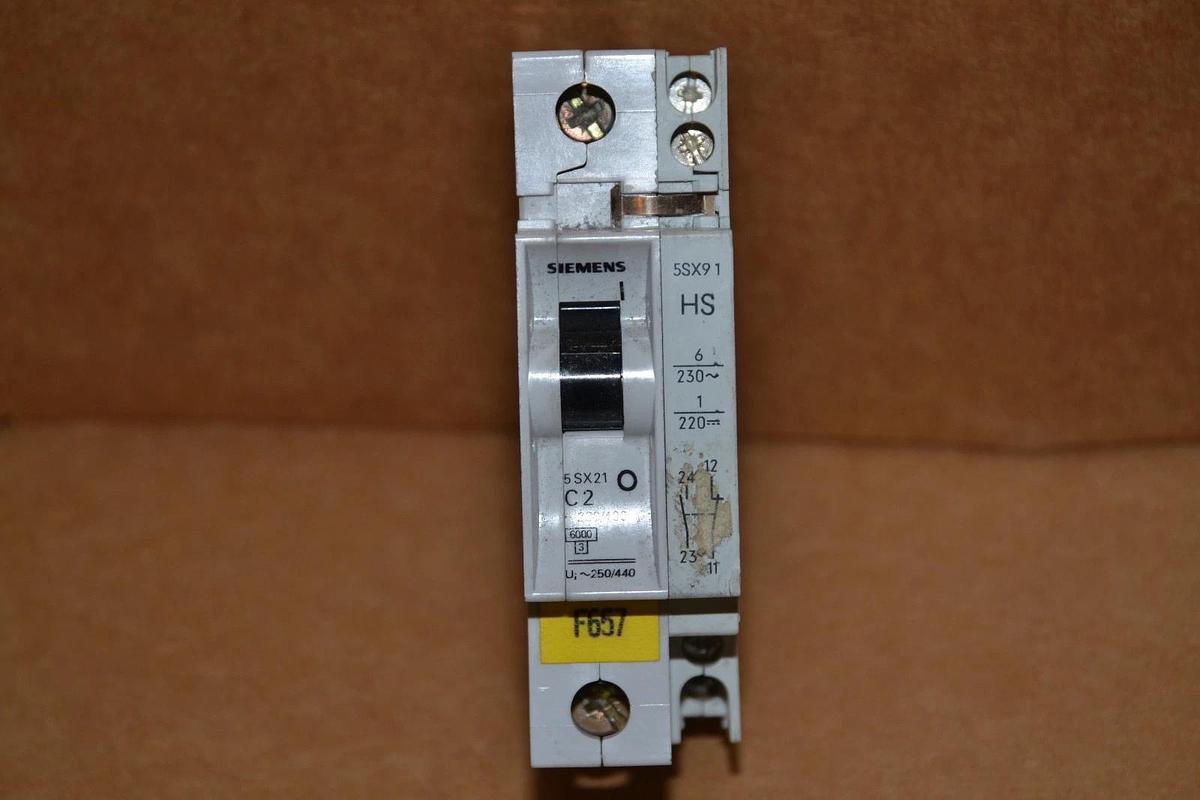 Used SIEMENS 5SX21 C2 5SX91 HS 5SX91HS 277V 2A 1POLE CIRCUIT BREAKER