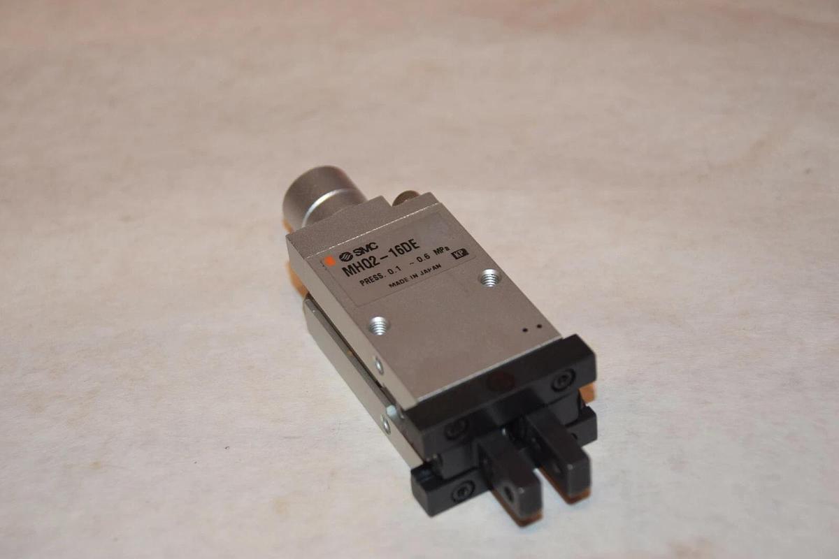 SMC MHQ2-16DE 0.1-0.6MPa 16mm BORE TWO-FINGER PNEUMATIC GRIPPER