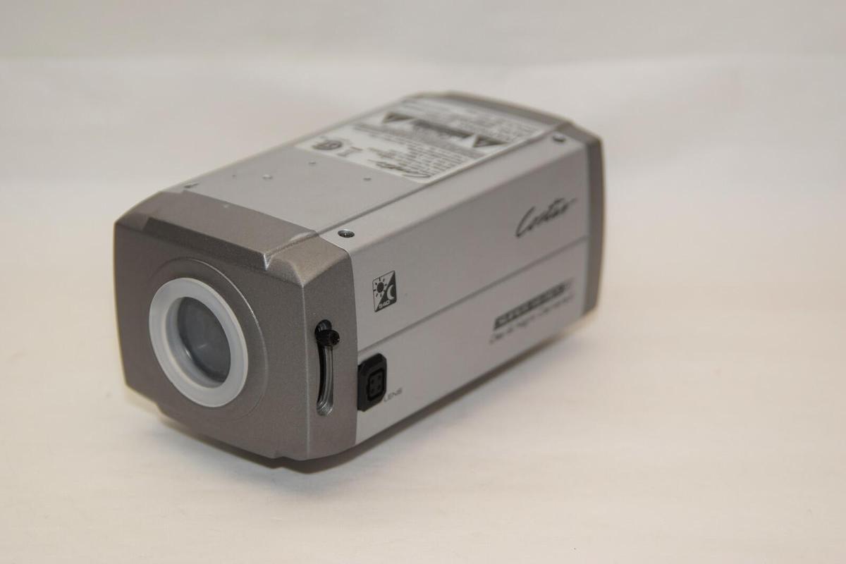 Used COSTAR CCC3530 24V 60Hz 4W Super High Res. Day & Night Color Security Camera
