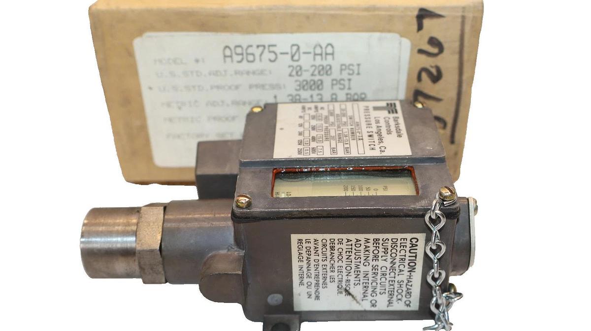 Barksdale Controls Pressure Switch 20-200psi A9675-0-AA (New)